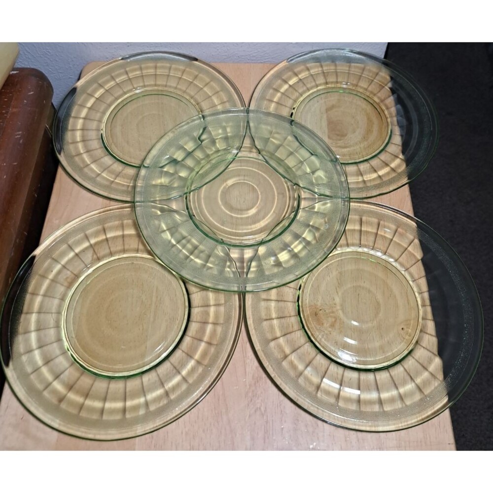 5 Vintage 8” Green Uranium Glass Lunch/Salad Plates